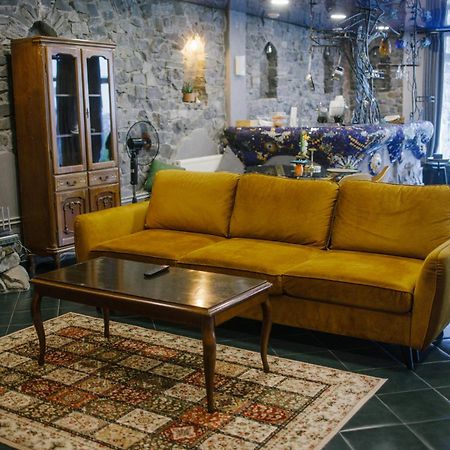 Gaudi Apartment In Lviv Kültér fotó