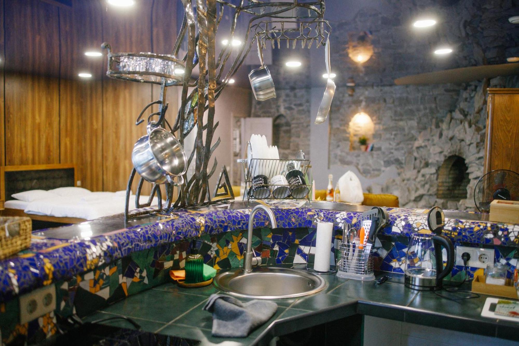 Gaudi Apartment In Lviv Kültér fotó
