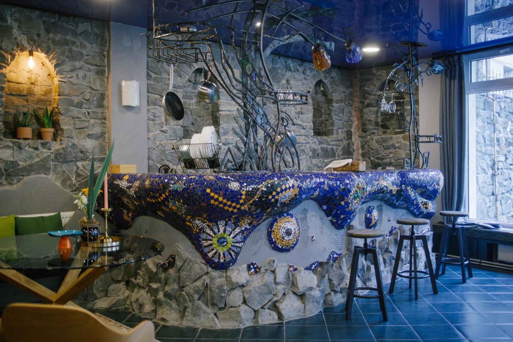 Gaudi Apartment In Lviv Kültér fotó